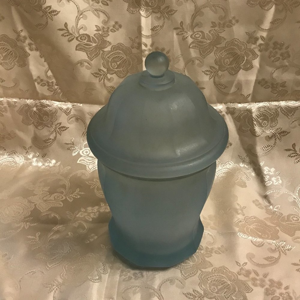 Vintage Indiana Glass Large Satin Blue Glass Apothecary / Ginger Jar